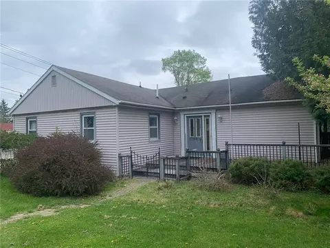 34 Hillcrest Dr, Alfred, NY 14802