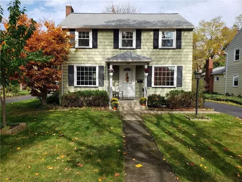 54 Barry Rd, Irondequoit, NY 14617
