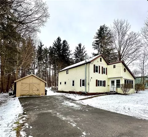 3949 County Route 45, Volney, NY 13126