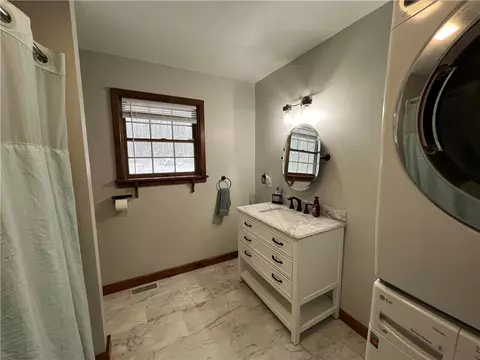 Bath - 272 Frerer Rd, Bainbridge, NY 13733 photo 3 of 4
