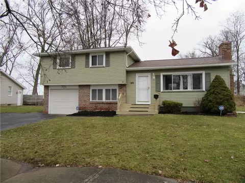 149 Timrod Dr, Irondequoit, NY 14617