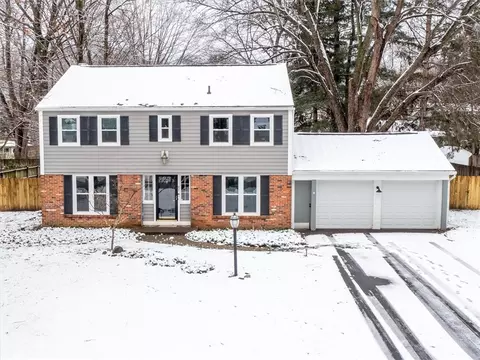 67 Sturbridge Ln, Pittsford, NY 14534