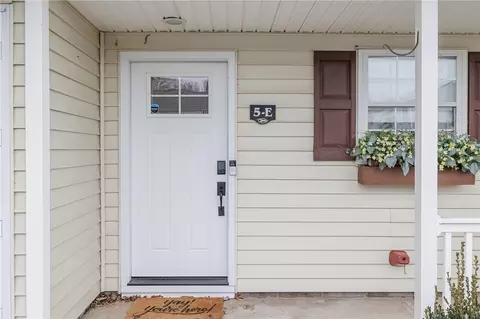 3300 State Route 364 #5E, Canandaigua, NY 14424