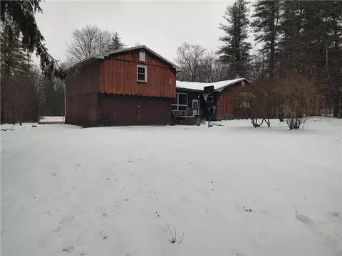 49 Serenity Dr, Geneva, NY 14456