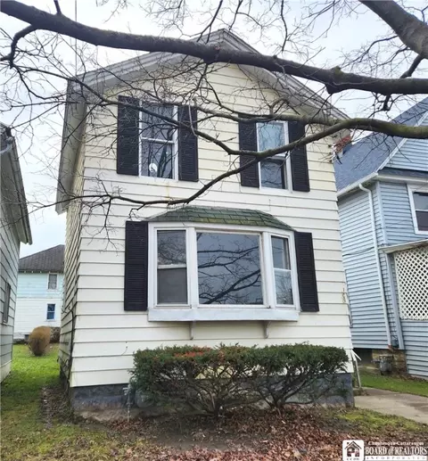 109 Ruggles St, Dunkirk, NY 14048