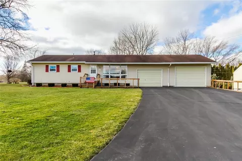 100 Kramer St, Rochester, NY 14623