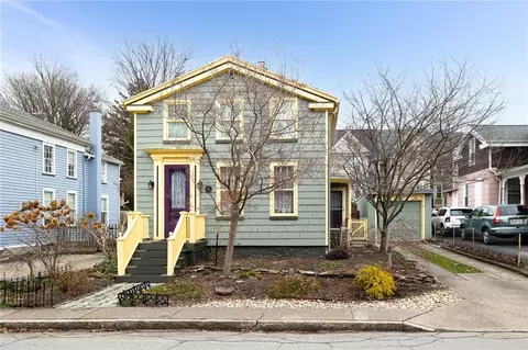 10 Greenwood St, Rochester, NY 14608