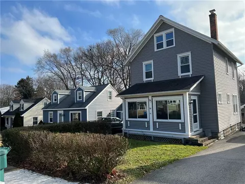 95 Cheltenham Rd, Rochester, NY 14612