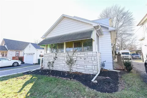 395 Mcnaughton St, Rochester, NY 14606