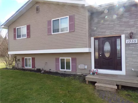 1355 Lawrence Rd, Hilton, NY 14468
