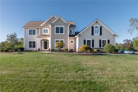 1098 State Rd, Webster, NY 14580