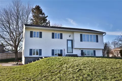 125 Authors Ave, Henrietta, NY 14467