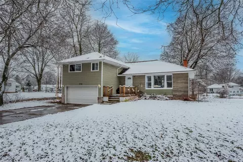 375 Pinnacle Rd, Rochester, NY 14623