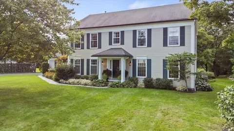 277 Tobey Rd, Pittsford, NY 14534