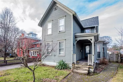 8 N Madison Park, Rochester, NY 14608