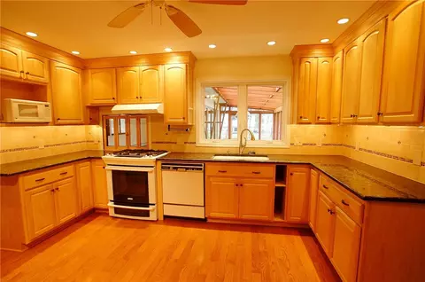Kitchen - 442 Colebrook Dr, Irondequoit, NY 14617 photo 1 of 4