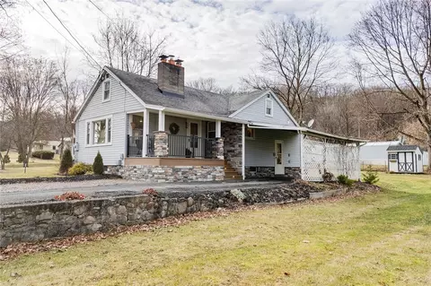 2510 State Route 54a, Jerusalem, NY 14527