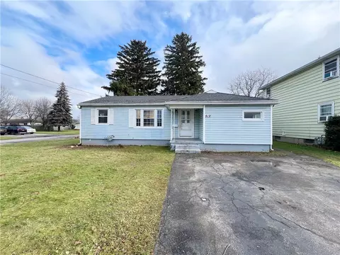 410 Norran Dr, Irondequoit, NY 14609