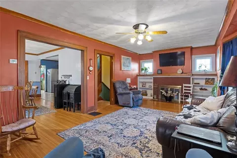 Living - 37 Suburba Ave, Irondequoit, NY 14617 photo 2 of 4