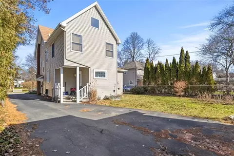Exterior - 37 Suburba Ave, Irondequoit, NY 14617 photo 3 of 6