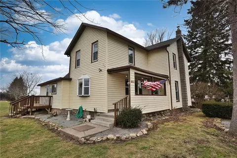 4744 S Manning Rd, Holley, NY 14470
