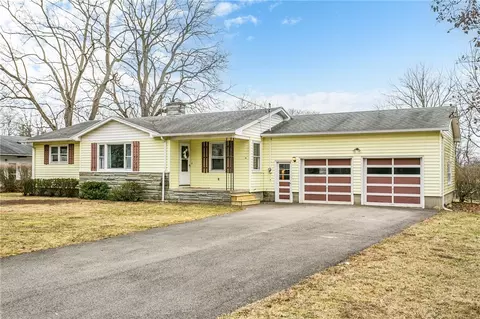 23 Livingston St, Geneseo, NY 14454