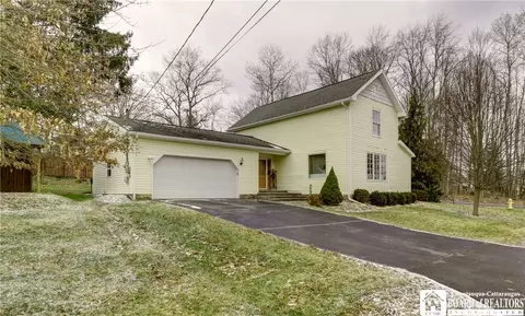 28 Sabin Ave, Jamestown, NY 14701