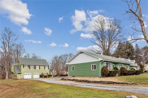 139 Cliff St, Middleburgh, NY 12122