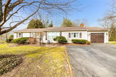 22 Shirley St, Shortsville, NY 14548