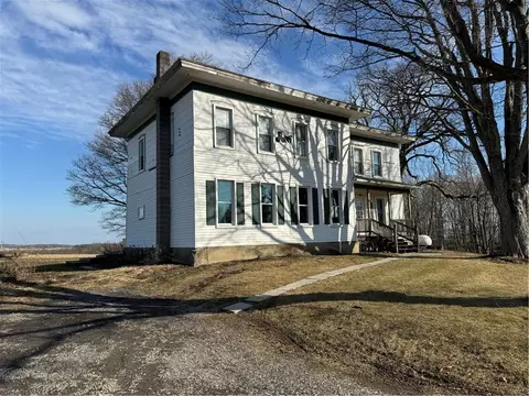 586 Rock Stream Rd, Starkey, NY 14478