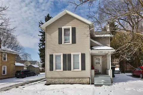 3781 Union St, Marion, NY 14505