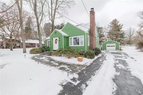 529 Landing Rd N, Brighton, NY 14610