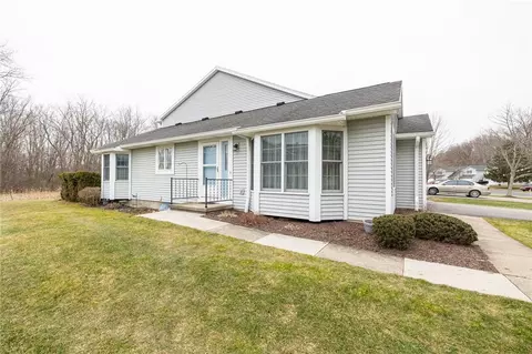 1028 Cane Patch, Webster, NY 14580