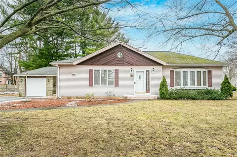 67 Ellington Rd, Rochester, NY 14616