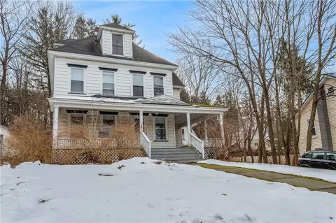 8 Roosevelt Ave, Stamford, NY 12167