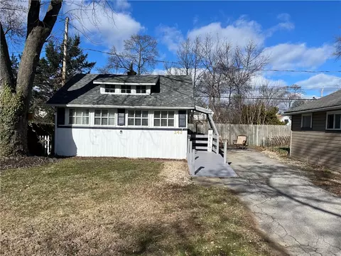 242 Haviland Park, Greece, NY 14616