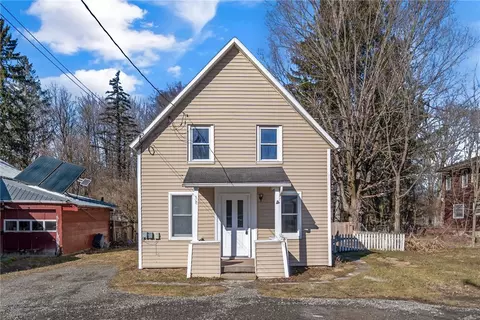 18 Liberty St, Spencer, NY 14883