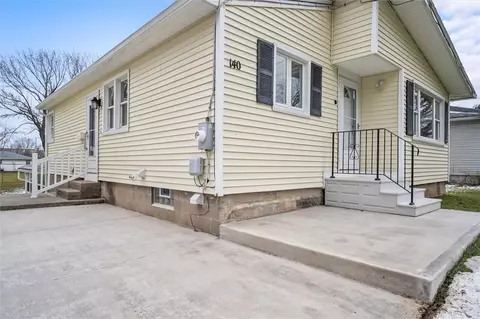 Exterior - 140 Eugene St, Gates, NY 14606 photo 2 of 15