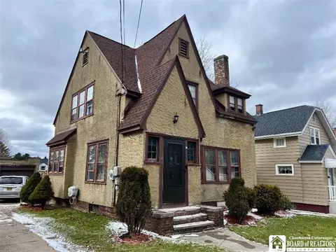 22 Glenview Ave, Jamestown, NY 14701