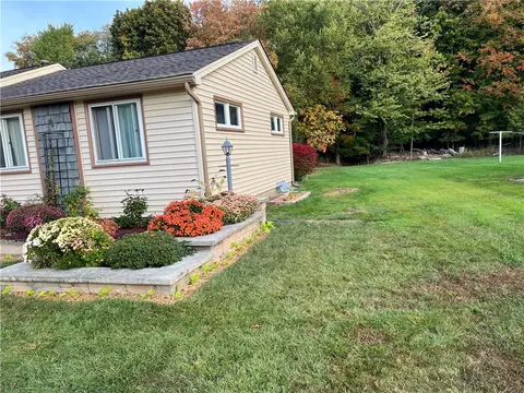 Exterior - 918 Copperkettle Rd, Webster, NY 14580 photo 4 of 11