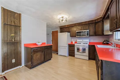 Kitchen - 918 Copperkettle Rd, Webster, NY 14580 photo 2 of 2