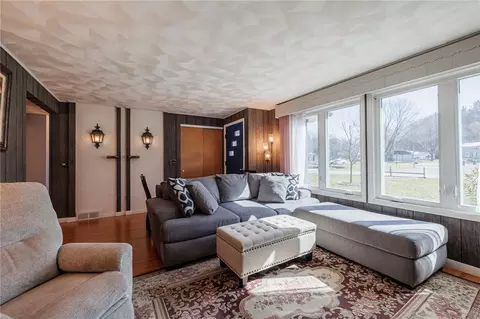 Living - 918 Copperkettle Rd, Webster, NY 14580 photo 1 of 2