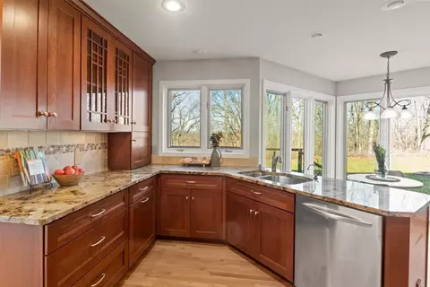 Kitchen - 6 Meadowood Ests, Rush, NY 14543 photo 2 of 4