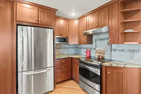 Kitchen - 6 Meadowood Ests, Rush, NY 14543 photo 3 of 4