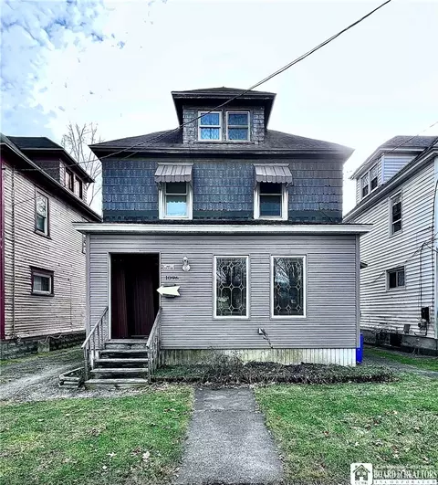 1096 E 2nd St, Jamestown, NY 14701