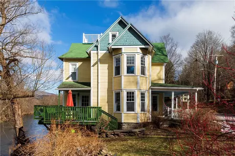98 Delaware Ave, Delhi, NY 13753