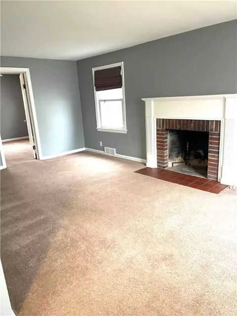 Living - 18 Queensboro Rd, Irondequoit, NY 14609 photo 2 of 2