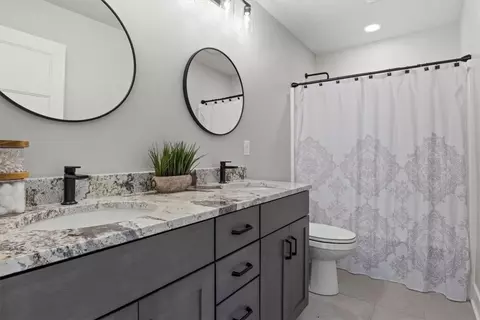 Bath - 567 E Moreno Dr, Greece, NY 14626 photo 2 of 3