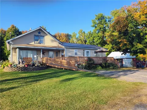 873 Ridge Rd, Torrey, NY 14527