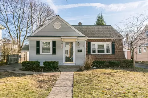 339 Tarrington Rd, Irondequoit, NY 14609